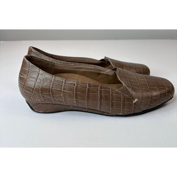 Vionic Dolores Loafers Womens Size 10 Tan Croco Embossed Slip On Shoes - Picture 3 of 12